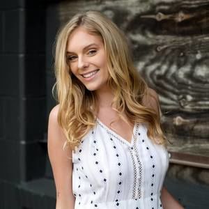 Meet your Posher, Mary jane